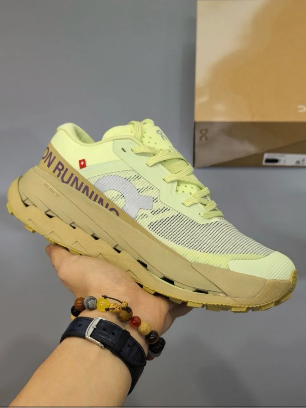 Cloudultra 3 woman’s Sneakers - Pale Yellow & Tan